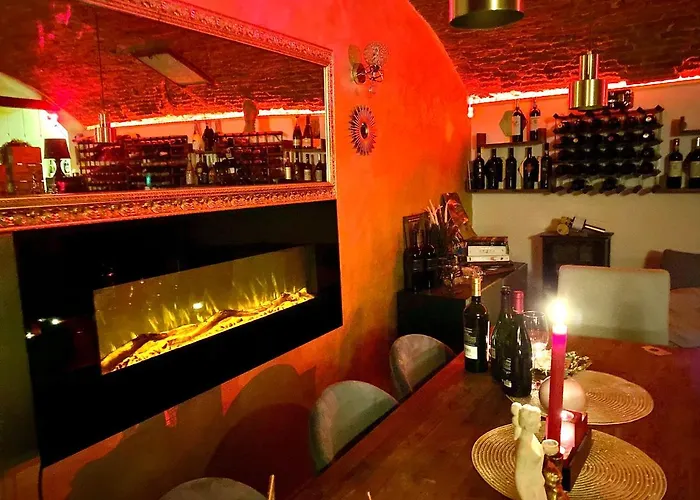 Red Impression - In The Center Appartamento