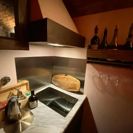 Apartment Red Impression - In The Center Florence